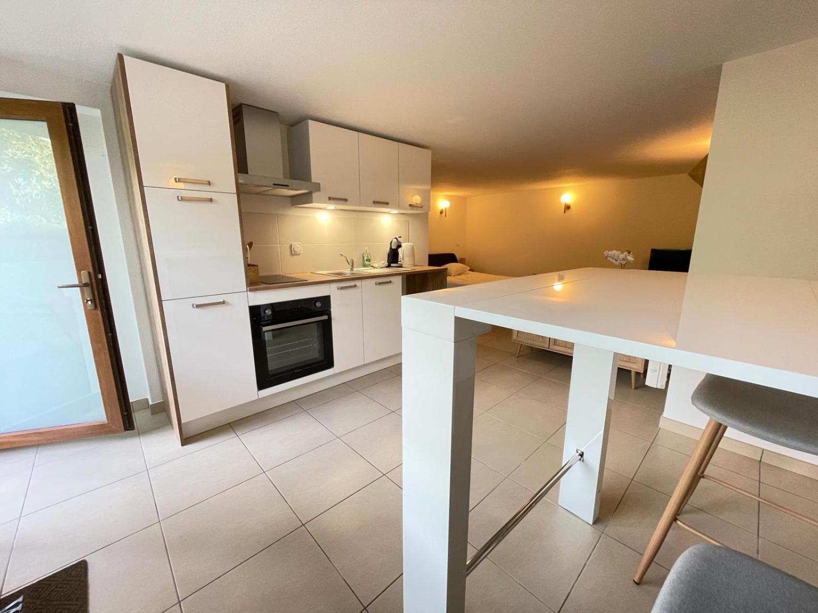 Le Bacchus Apartment Thonon-les-Bains Luaran gambar